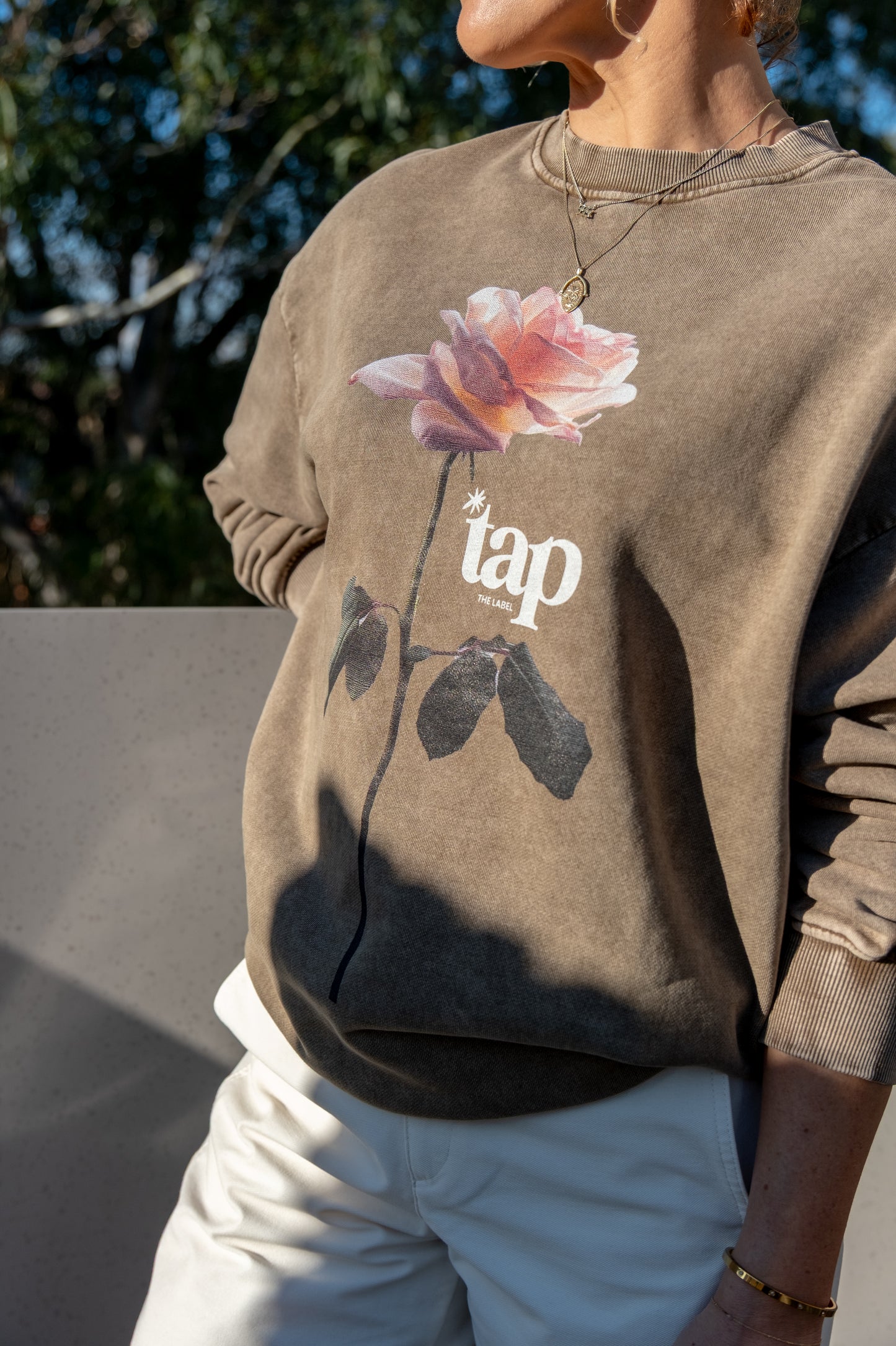 Bloom Boldly Sweatshirt (khaki)