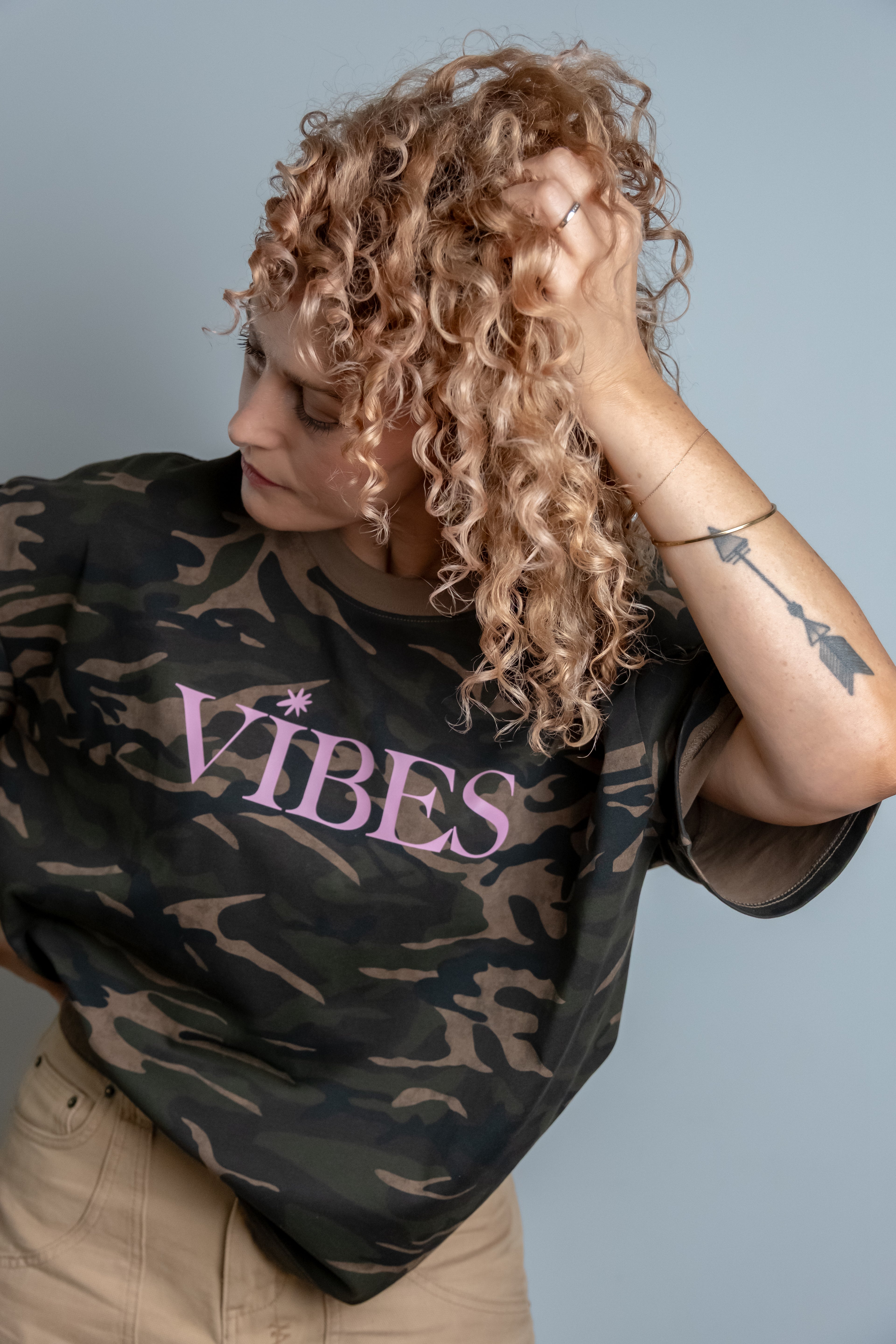 Camo VIBES Tee