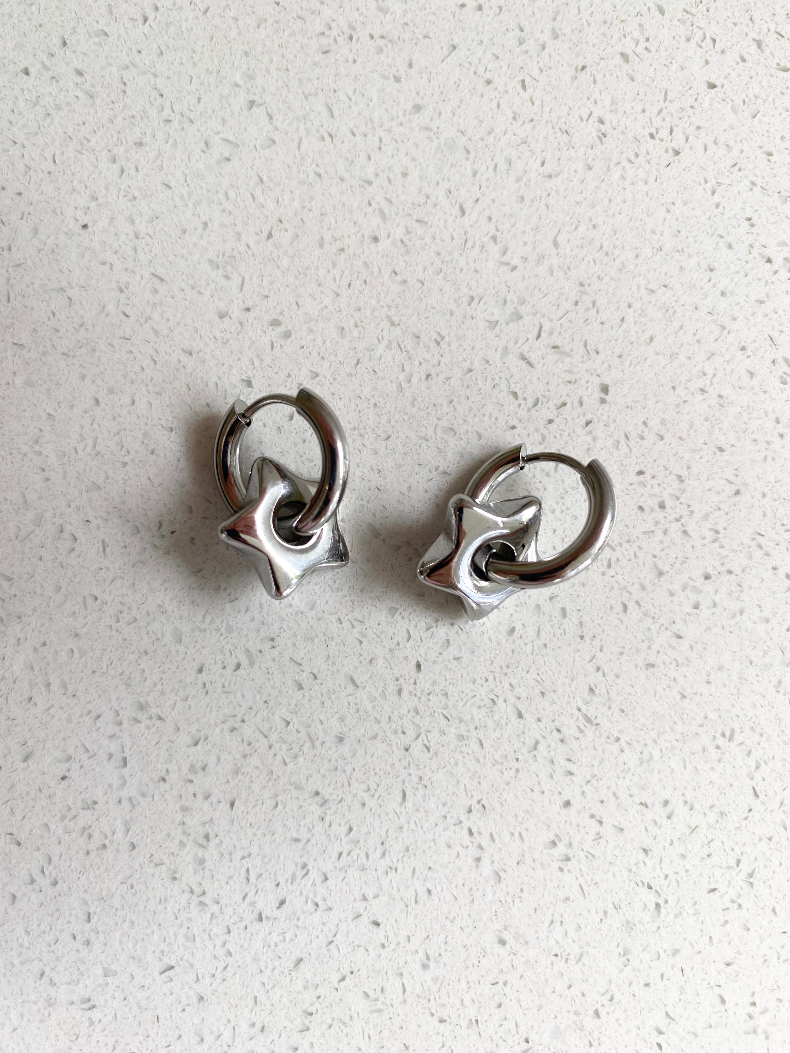 Glimmer earrings (silver)